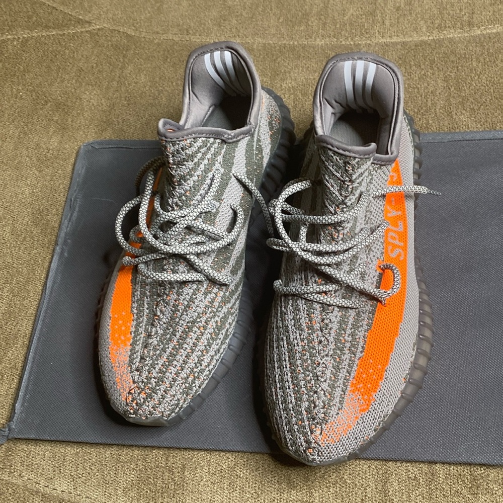 Yeezy Beluga V2